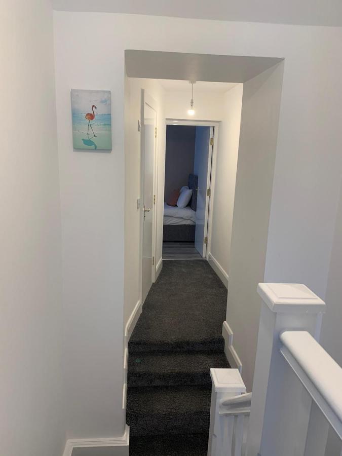Eyre Square Lane Budget Rooms Galway Exterior photo
